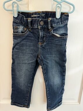 Gap size 2T slim jeans